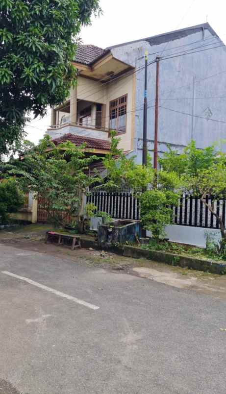 dijual rumah jl paccinongan raya