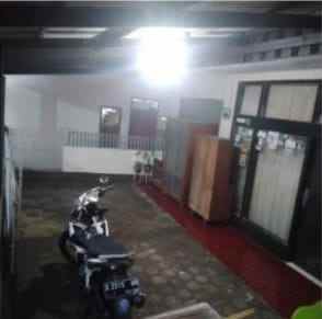 dijual rumah jl pariwisata cibogo surya