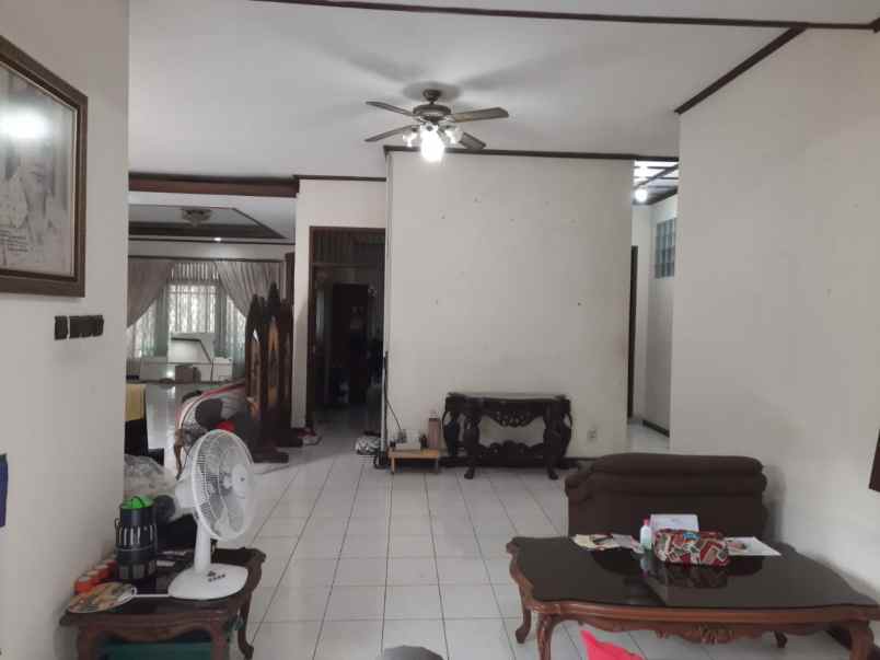 dijual rumah jl pertanian