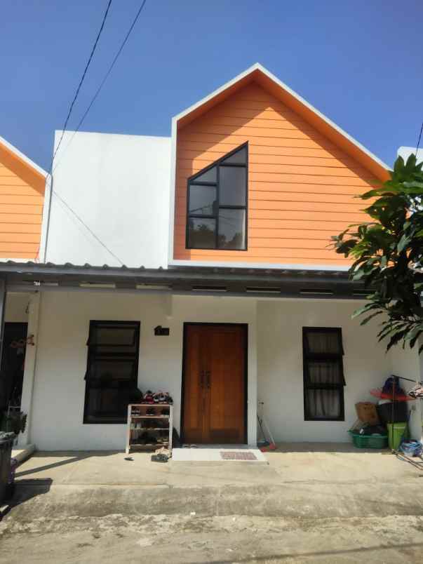 dijual rumah jl raya arco dekat duren