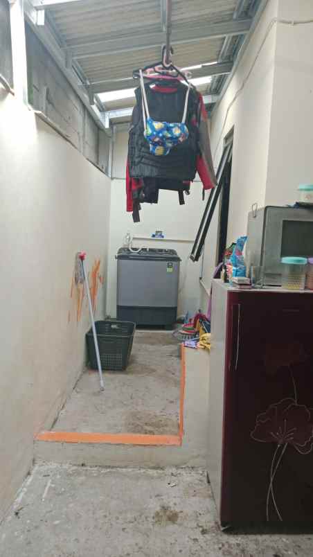 dijual rumah jl raya arco dekat duren