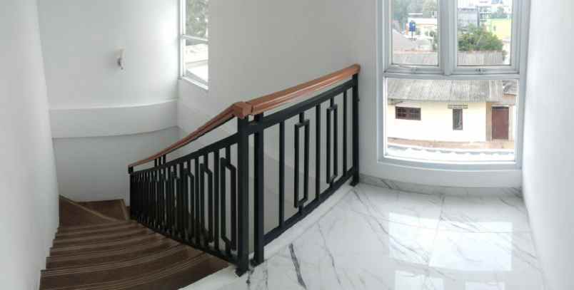 dijual rumah jl suka karya 1