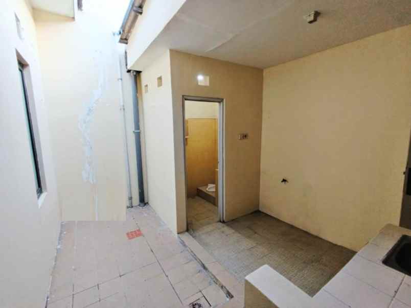 dijual rumah jl sukolilo bahagia