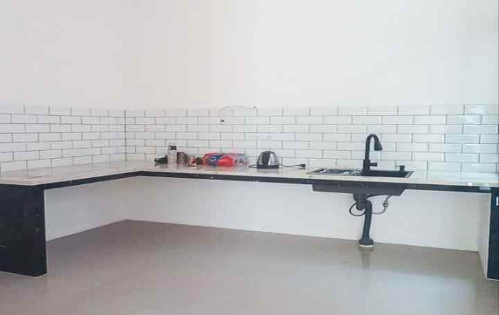 dijual rumah jl taman malaka pondok