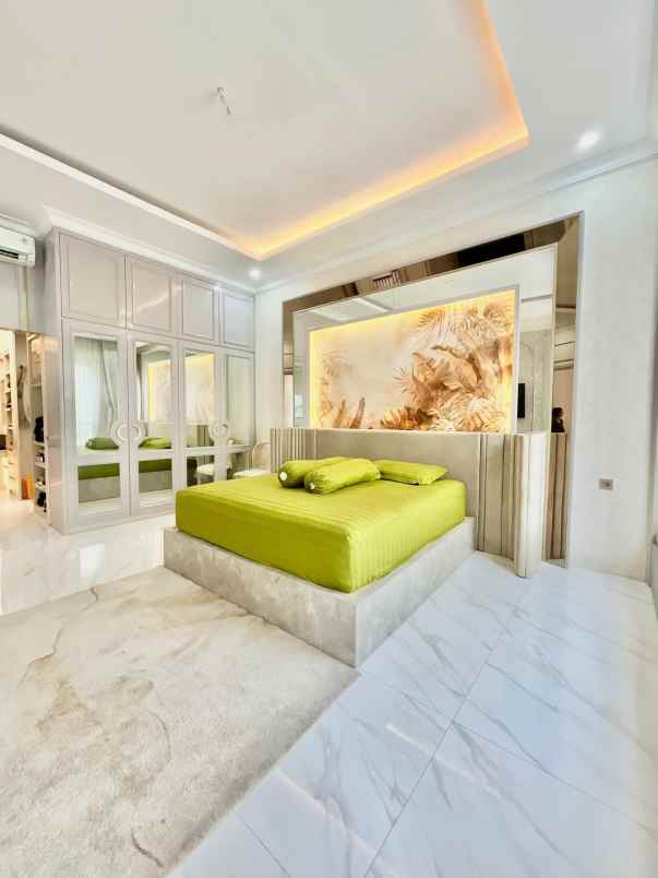 dijual rumah jl taman puspa raya