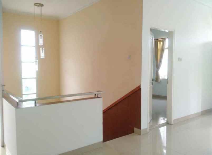 dijual rumah jl ters gegerkalong hilir