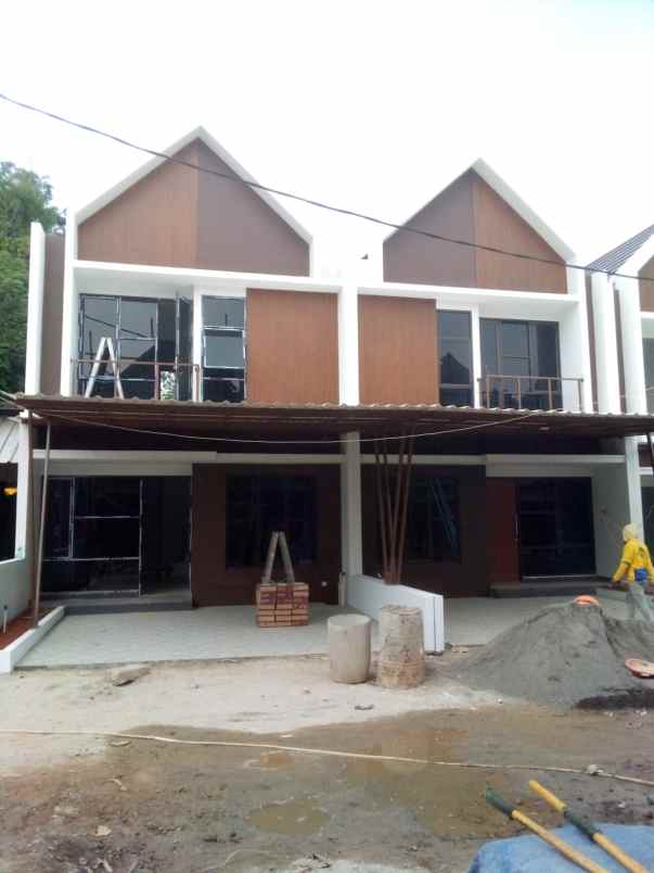 dijual rumah jl tlk langsa rt 2 rw 16