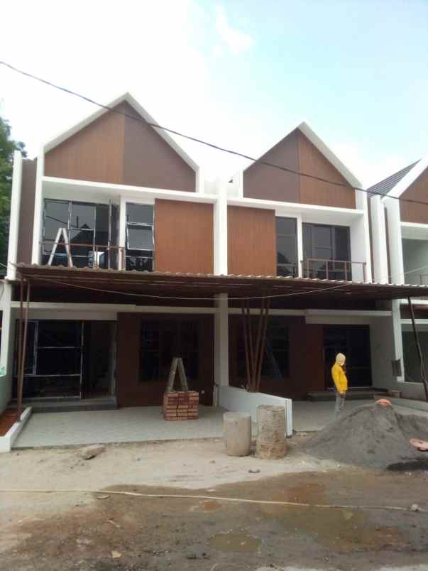 dijual rumah jl tlk langsa rt 2 rw 16