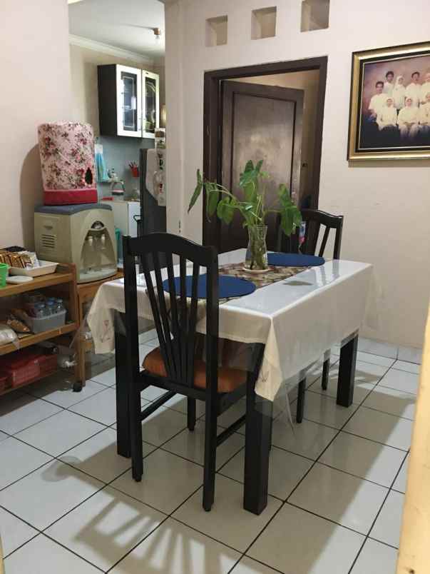 dijual rumah jl uranus margahayu raya
