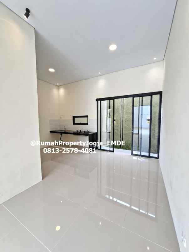 dijual rumah jl wates km 8 balecatur