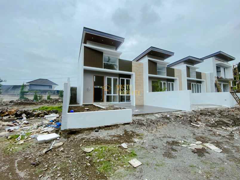 dijual rumah jl wonosalam losari