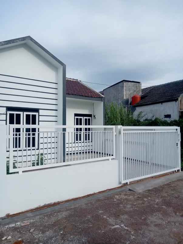 dijual rumah jln bojongwaru rancamulya