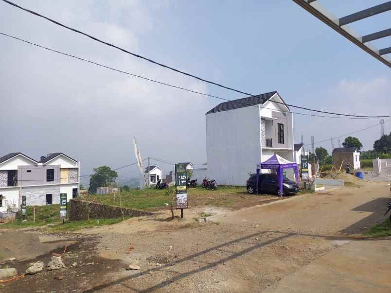 dijual rumah jln cijampil