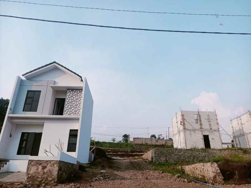 dijual rumah jln cijampil