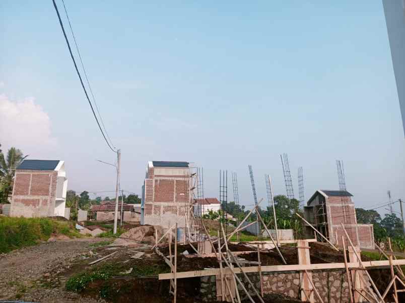 dijual rumah jln cijampil