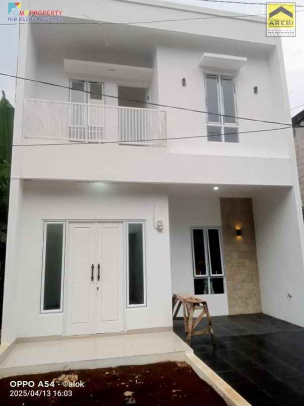 dijual rumah jln kalisari raya pasar