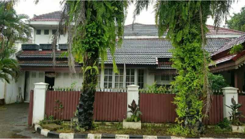 dijual rumah jln loka indah pnacoran