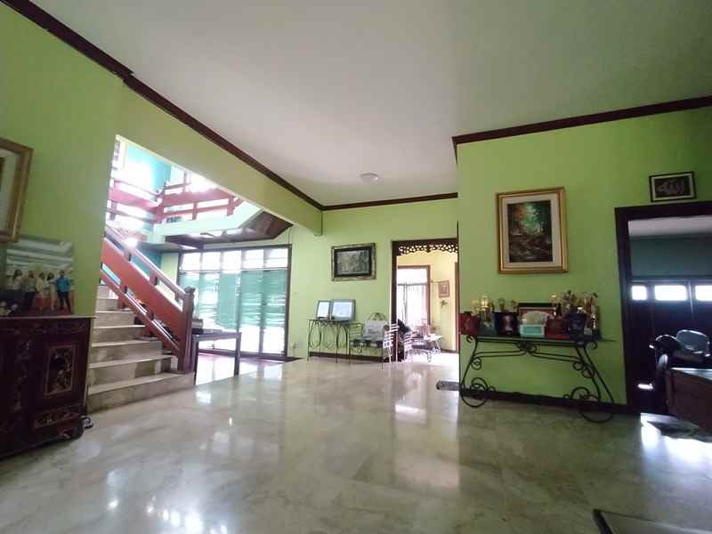 dijual rumah jln margonda raya rt 001