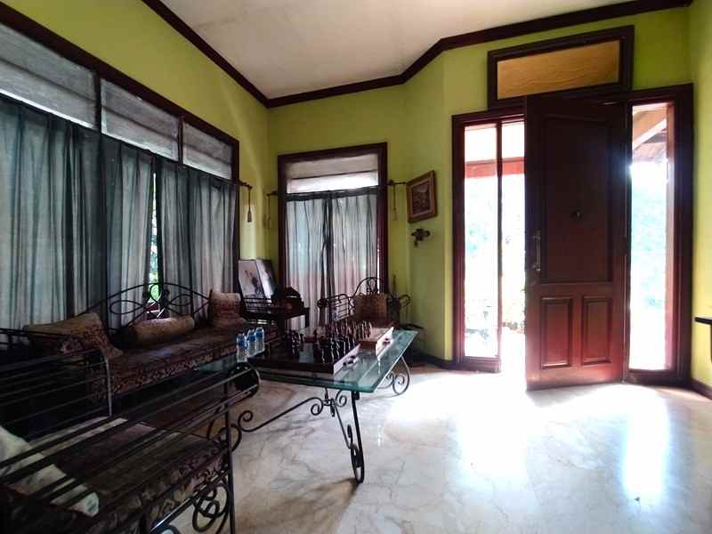 dijual rumah jln margonda raya rt 001