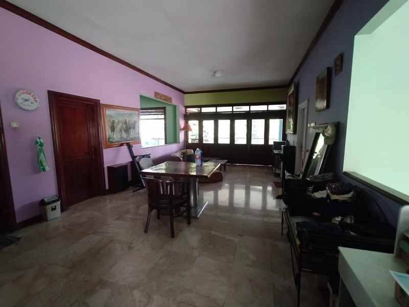 dijual rumah jln margonda raya rt 001