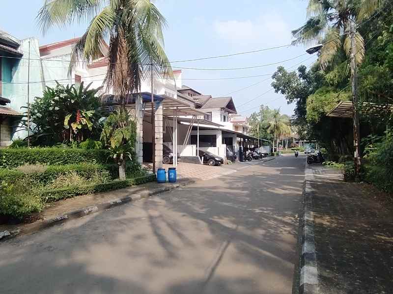 dijual rumah jln margonda raya rt 001