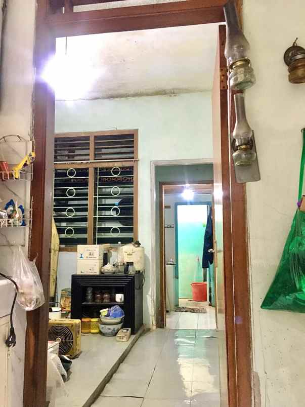 dijual rumah jln pertengahan