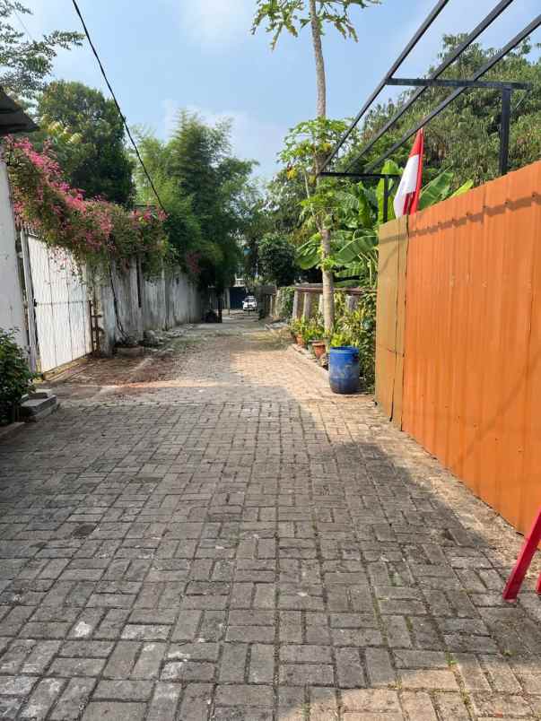 dijual rumah jln raya tole iskandar depok