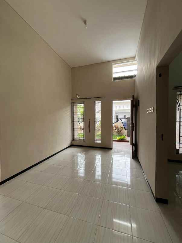 dijual rumah junrejo kota batu