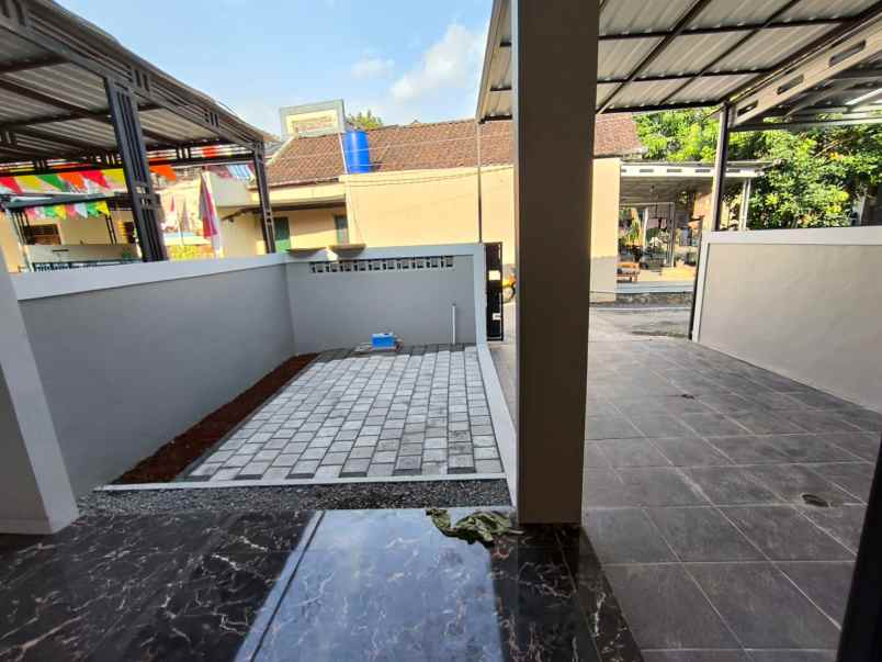 dijual rumah kalisegoro