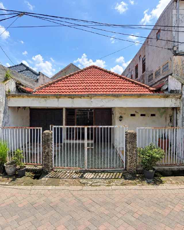 dijual rumah karang asem tambaksari