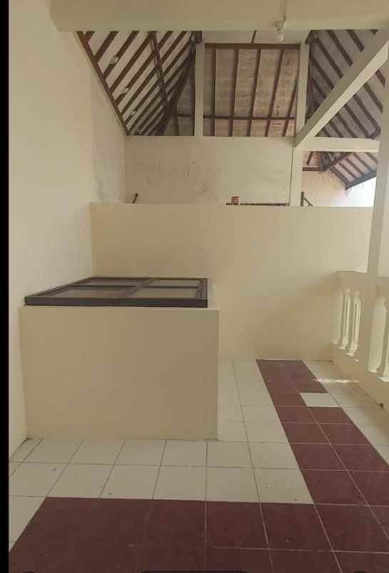 dijual rumah karang empat