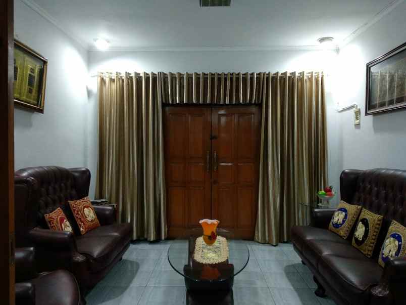 dijual rumah karasak