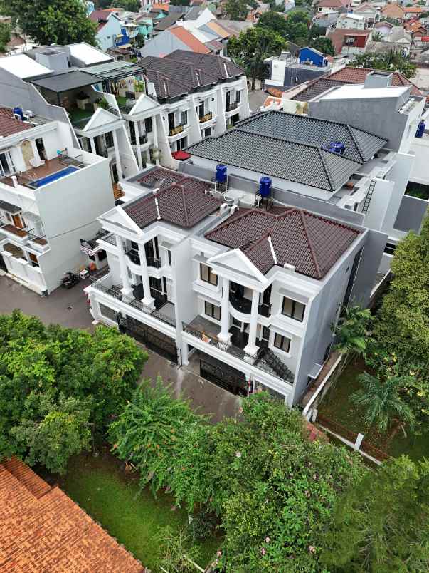 dijual rumah kebagusan