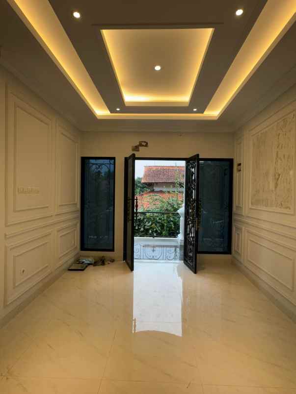 dijual rumah kebagusan