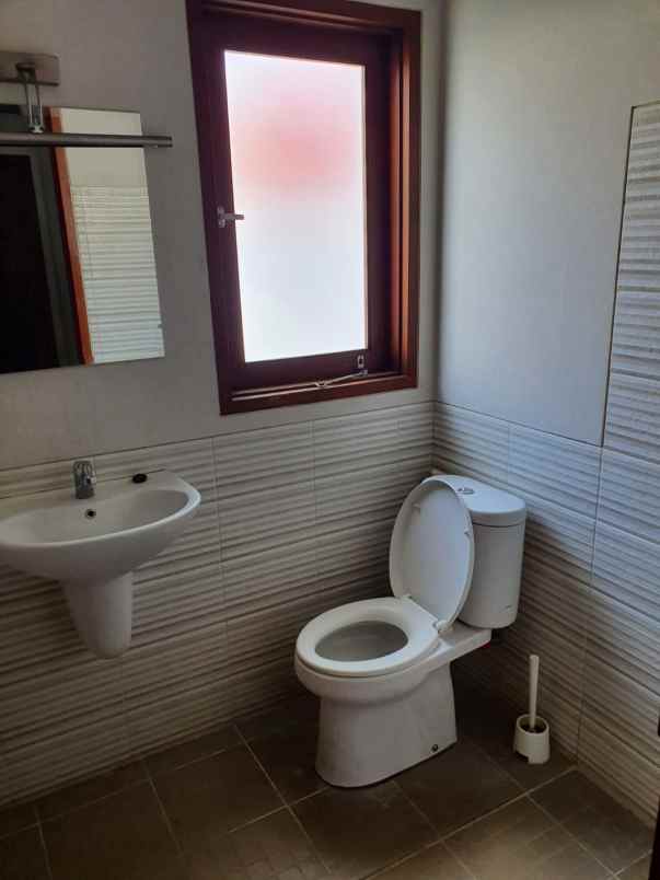 dijual rumah kebagusan ps minggu kota