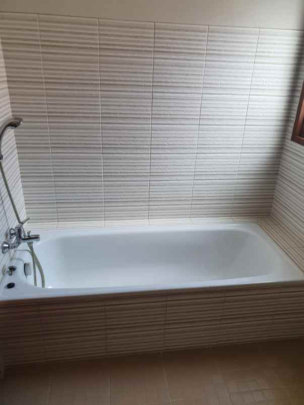 dijual rumah kebagusan ps minggu kota