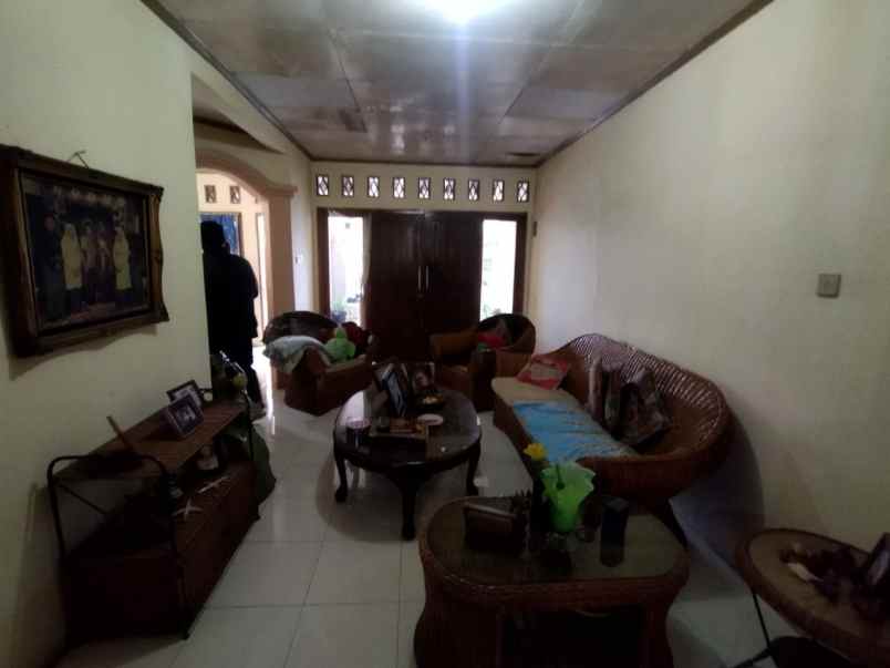 dijual rumah kebalen