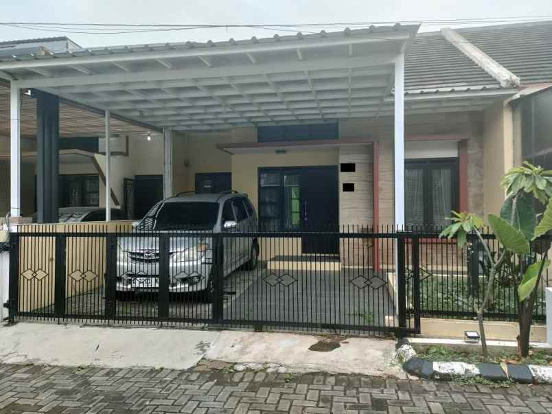 dijual rumah kec ngamprah