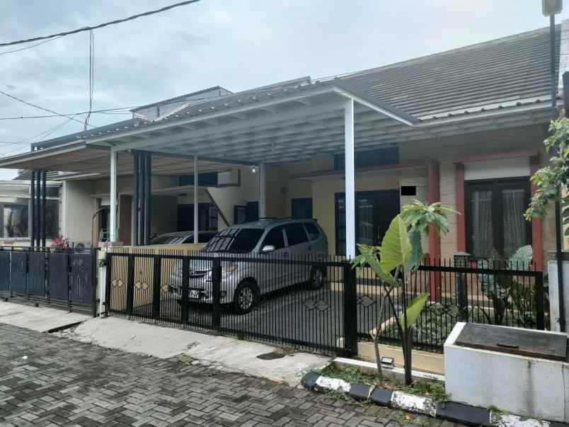 dijual rumah kec ngamprah