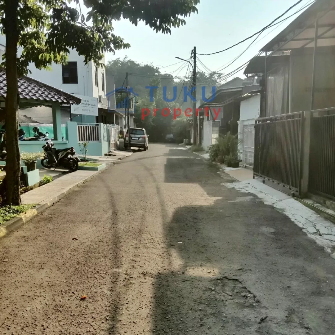 dijual rumah kencana loka bsd ciater