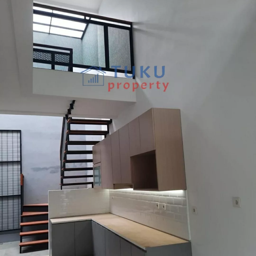 dijual rumah kencana loka bsd ciater