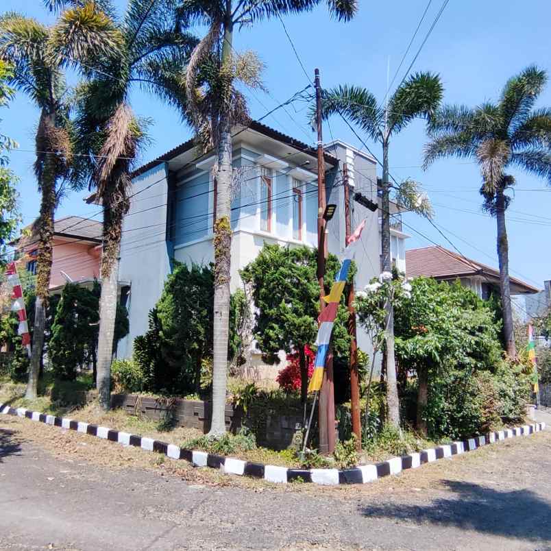 dijual rumah komplek abadi regency