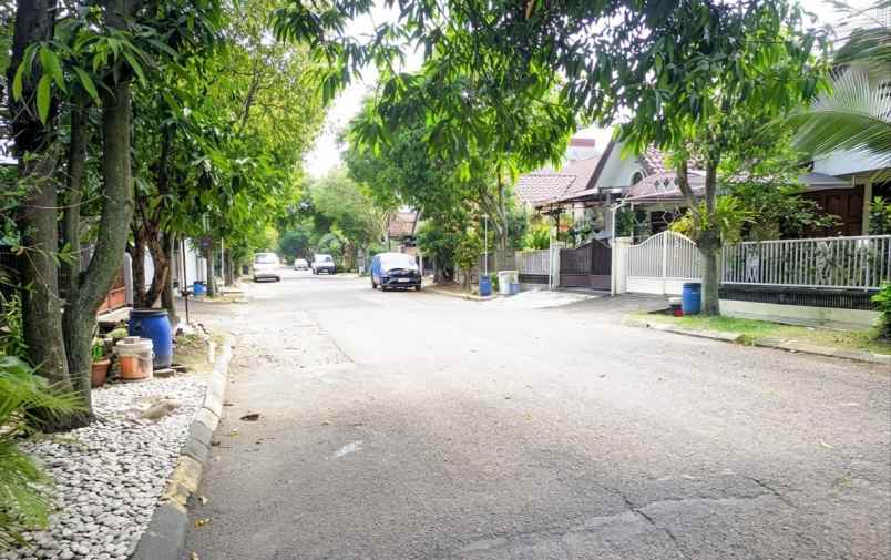 dijual rumah komplek batununggal indah