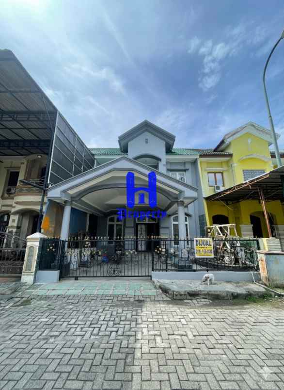 dijual rumah komplek cemara hijau jalan