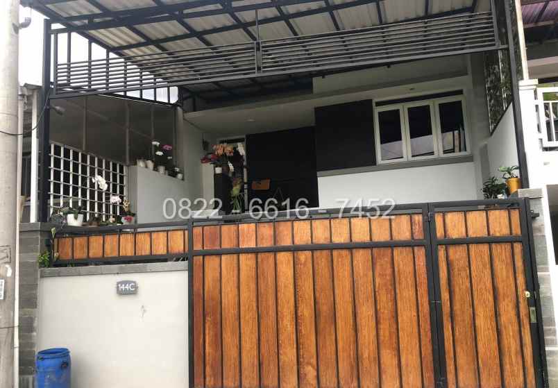 dijual rumah komplek cihanjuang