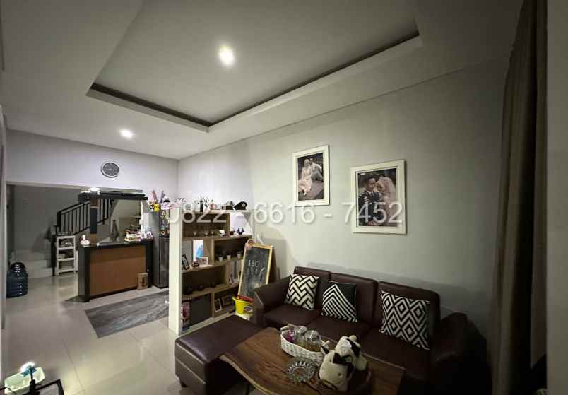 dijual rumah komplek cihanjuang