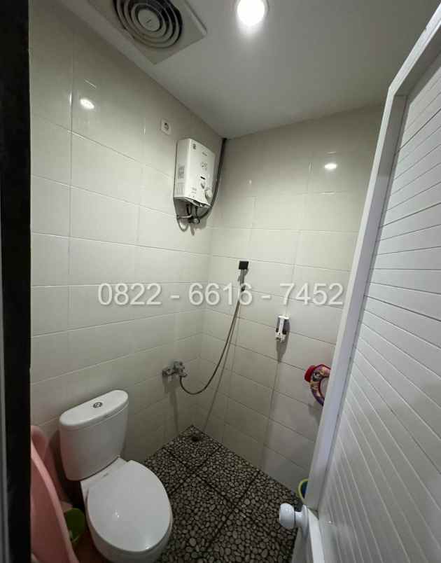 dijual rumah komplek cihanjuang