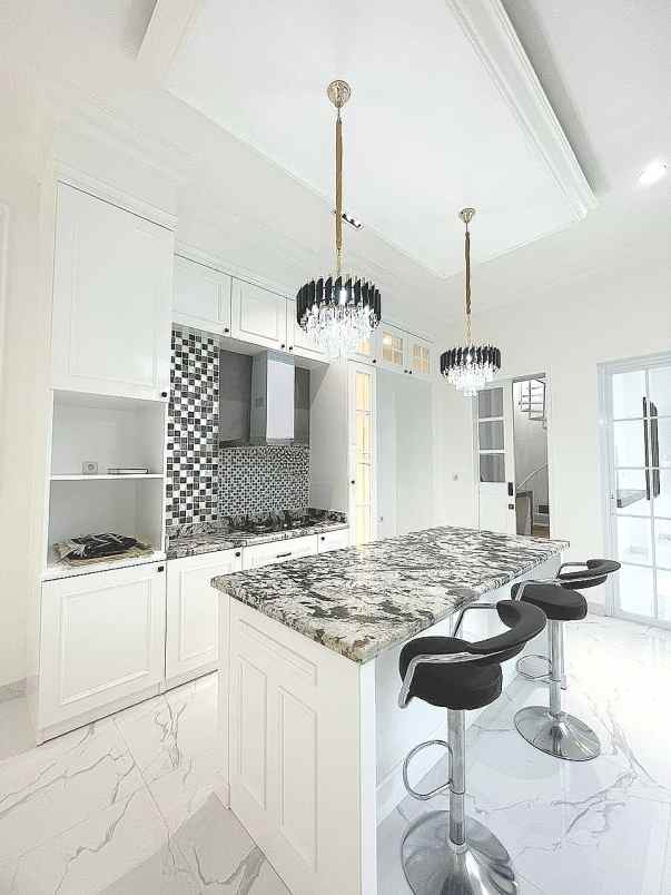 dijual rumah komplek joglo jakarta barat