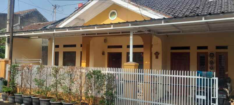 dijual rumah komplek pasir pogor