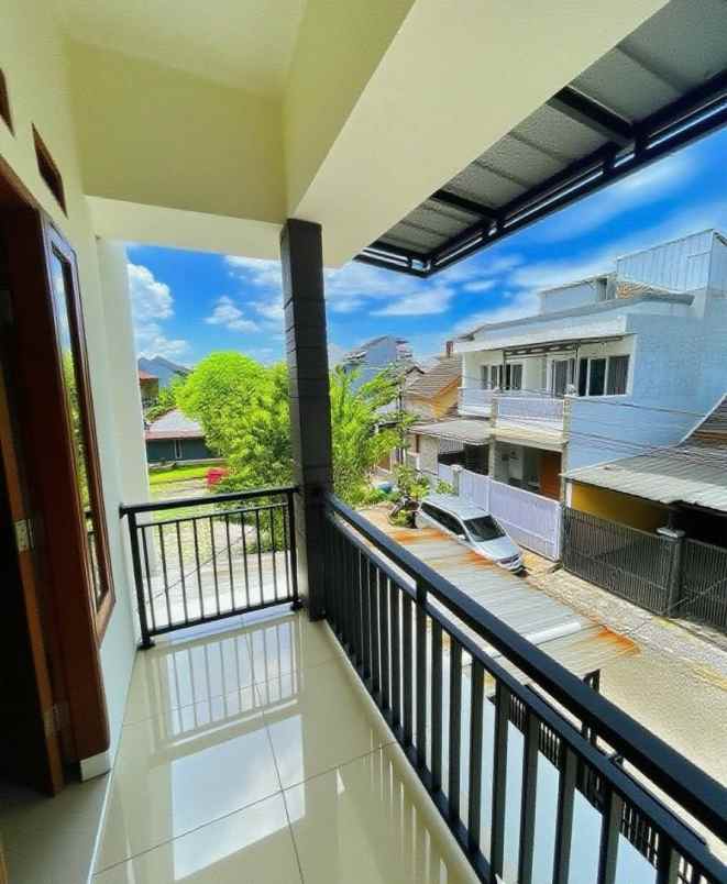 dijual rumah komplek permata buahbatu